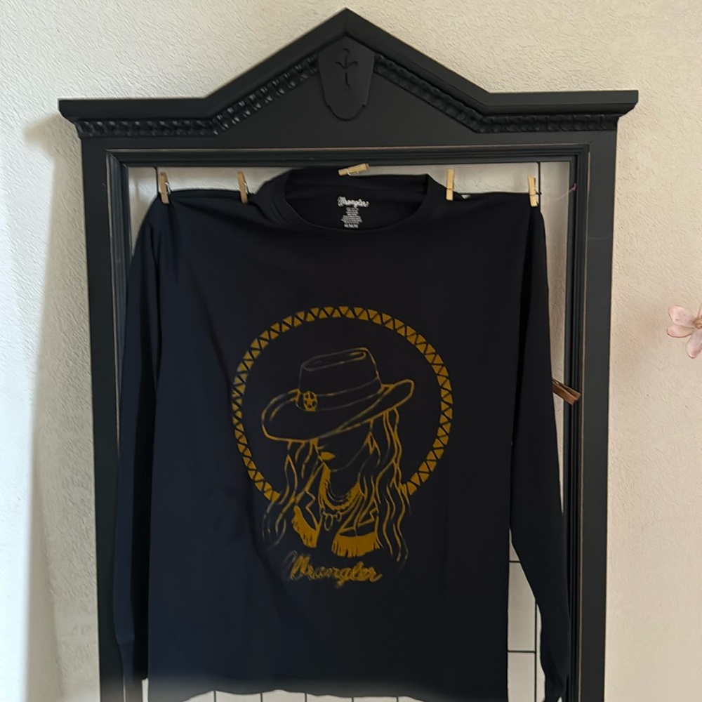 WRANGLER LONG SLEEVE TEE-ICONIC FLOCKED COW GIRL IMAGE On NICE 100% COTTON